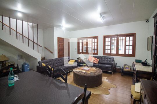Sala / Sala de Jantar de casa para alugar com 3 quartos, 215m² em Vila Cordeiro, São Paulo