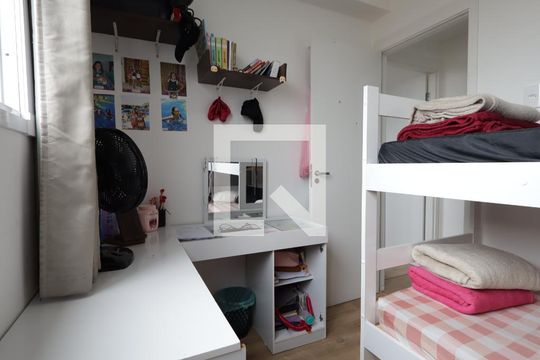 Quarto 1 de apartamento para alugar com 2 quartos, 42m² em Jardim Maria Duarte, São Paulo