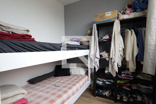 Quarto 1 de apartamento para alugar com 2 quartos, 42m² em Jardim Maria Duarte, São Paulo