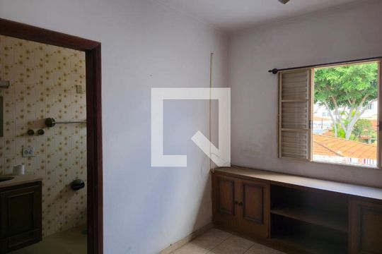 Suíte de casa à venda com 4 quartos, 218m² em Vila Rosalia, Guarulhos