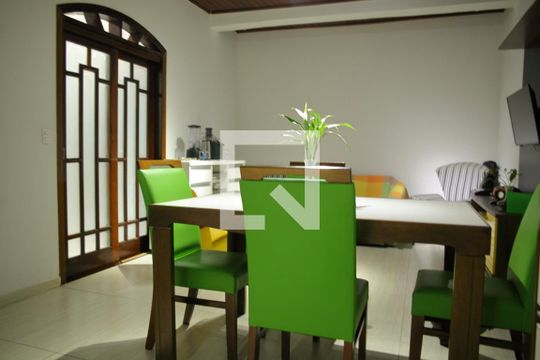 Sala de casa para alugar com 2 quartos, 200m² em Centro, São Bernardo do Campo