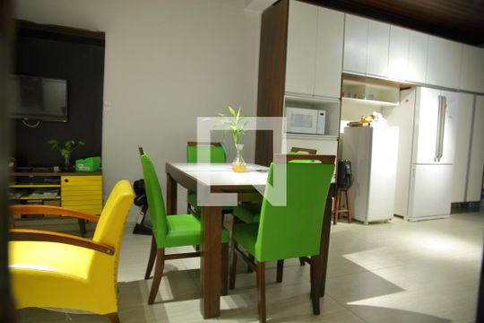 Sala/Cozinha  de casa para alugar com 2 quartos, 200m² em Centro, São Bernardo do Campo