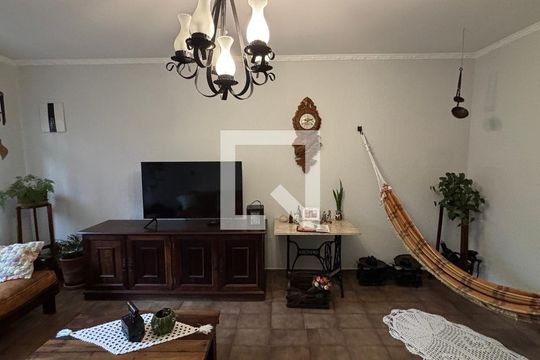 Sala de casa à venda com 3 quartos, 240m² em Vila Bela Vista, Santo André