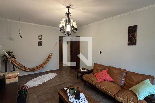 Sala de casa à venda com 3 quartos, 240m² em Vila Bela Vista, Santo André