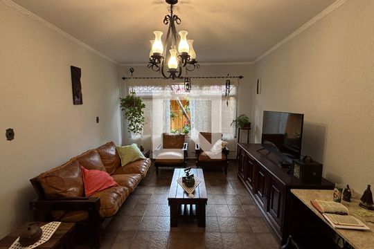 Sala de casa à venda com 3 quartos, 240m² em Vila Bela Vista, Santo André