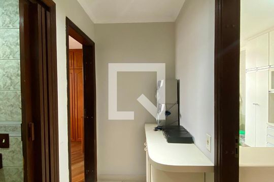 Corredor de apartamento à venda com 2 quartos, 55m² em Vila Guilherme, São Paulo