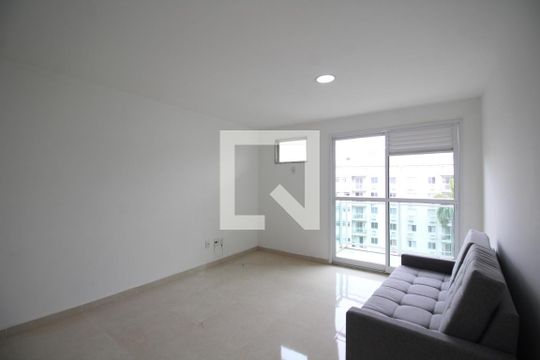 Sala de apartamento à venda com 1 quarto, 35m² em Taquara, Rio de Janeiro