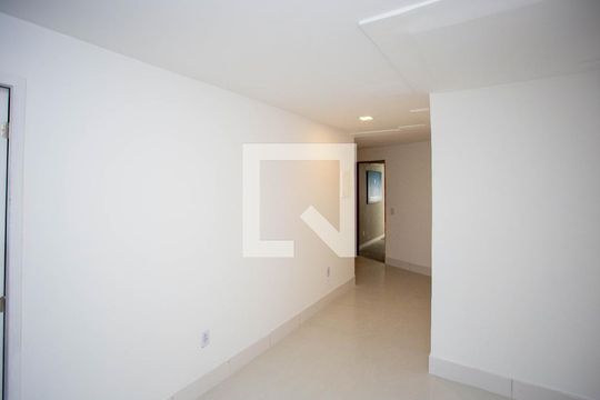 Sala de apartamento para alugar com 2 quartos, 62m² em Parque Sete de Setembro, Diadema