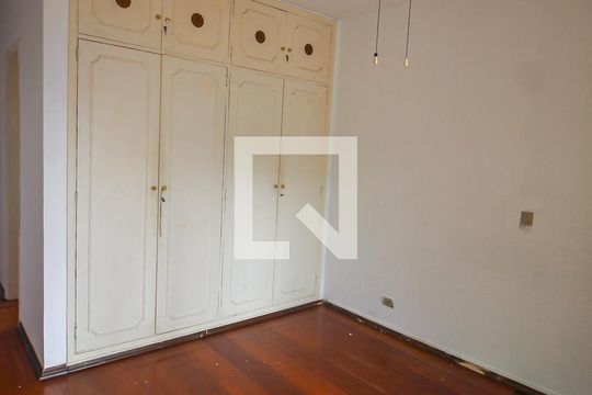 Suíte de casa à venda com 3 quartos, 175m² em Jardim Colombo, São Paulo