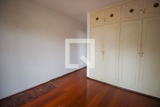Suíte de casa à venda com 3 quartos, 175m² em Jardim Colombo, São Paulo
