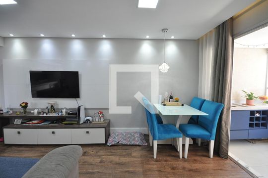 Sala de apartamento para alugar com 3 quartos, 68m² em Guapira, São Paulo