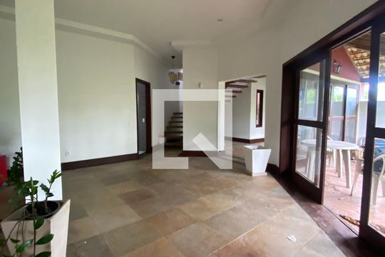 Sala de kitnet/studio para alugar com 1 quarto, 30m² em Canaa, Belo Horizonte