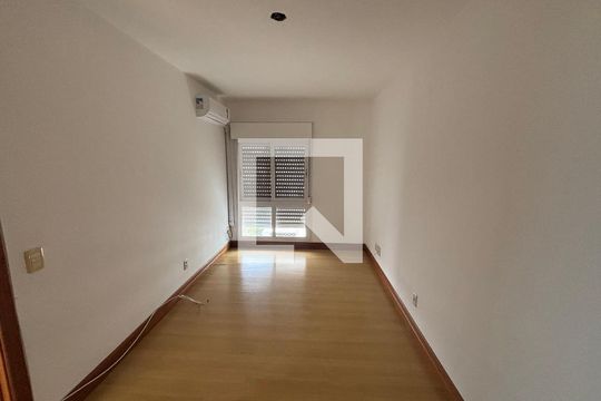 Quarto 1 de apartamento à venda com 2 quartos, 50m² em Boa Vista, Porto Alegre