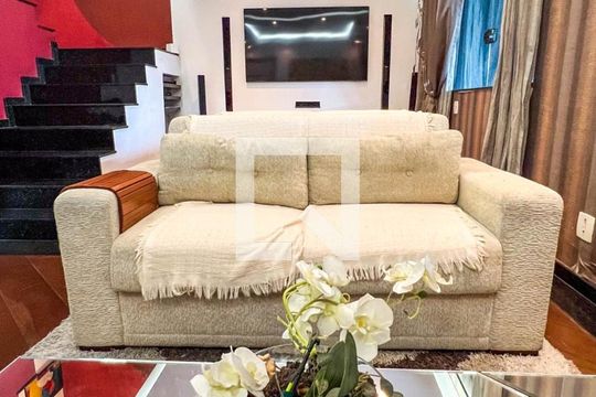 Sala de casa para alugar com 4 quartos, 324m² em Nossa Senhora do O, São Paulo