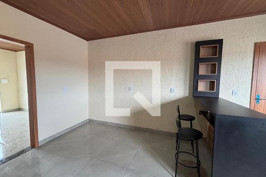 Casa à venda com 2 quartos, 48m² em Feitoria, São Leopoldo