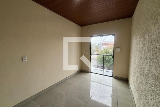 Casa à venda com 2 quartos, 48m² em Feitoria, São Leopoldo