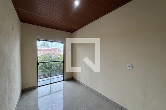 Casa à venda com 2 quartos, 48m² em Feitoria, São Leopoldo