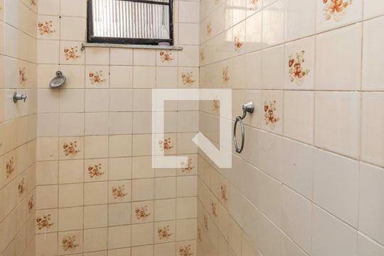 Banheiro 1 de apartamento para alugar com 2 quartos, 64m² em Vaz Lobo, Rio de Janeiro