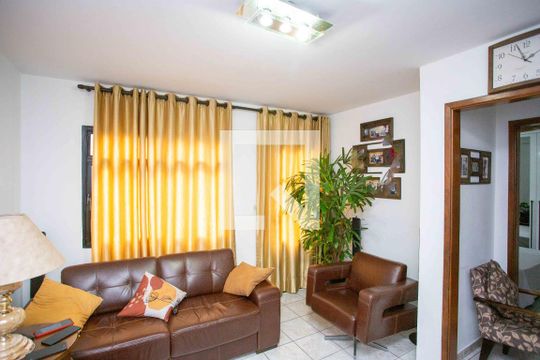Sala Casa 1 de casa para alugar com 2 quartos, 290m² em Taboão, Diadema
