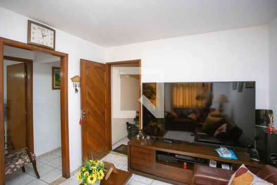 Sala Casa 1 de casa para alugar com 2 quartos, 290m² em Taboão, Diadema