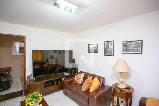 Sala Casa 1 de casa para alugar com 2 quartos, 290m² em Taboão, Diadema