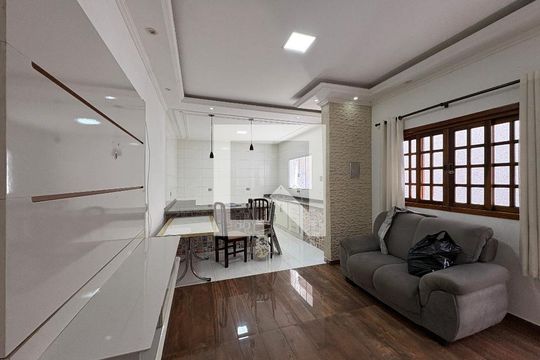 Casa à venda com 4 quartos, 140m² em Chácara Inglesa, São Paulo