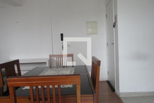Apartamento à venda com 2 quartos, 65m² em Padroeira, Osasco