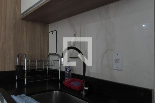 Apartamento à venda com 2 quartos, 65m² em Padroeira, Osasco