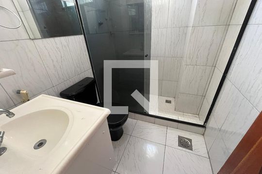 Banheiro de apartamento à venda com 2 quartos, 80m² em Cocotá, Rio de Janeiro