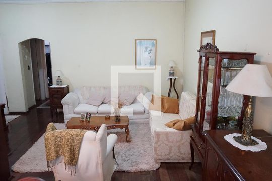 Sala de casa para alugar com 6 quartos, 175m² em Jardim Maia, Guarulhos