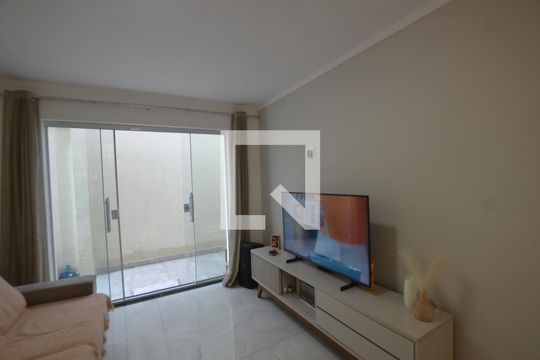 Sala de casa para alugar com 1 quarto, 47m² em Madureira, Rio de Janeiro