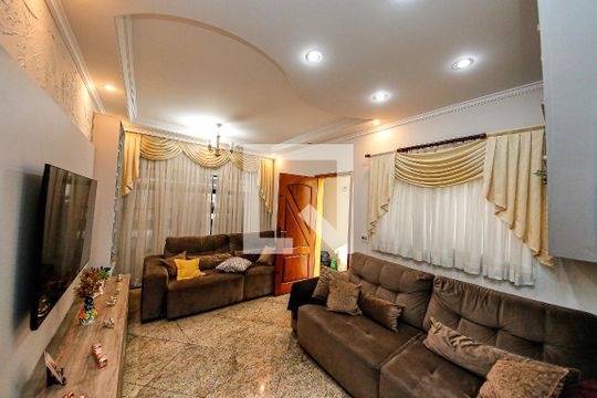 Casa à venda com 4 quartos, 193m² em Parque Independencia, São Paulo