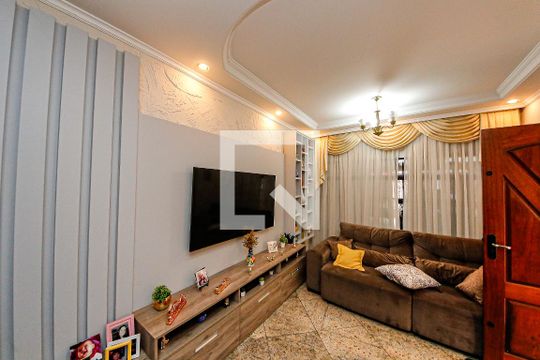 Casa à venda com 4 quartos, 193m² em Parque Independencia, São Paulo