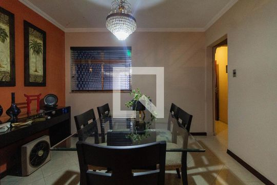 Copa de casa para alugar com 3 quartos, 240m² em Perdizes, São Paulo