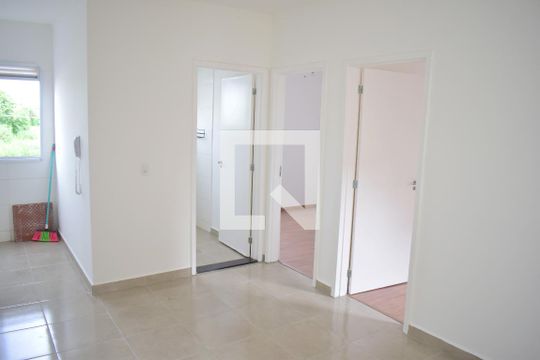 Sala de apartamento para alugar com 2 quartos, 48m² em Valentina Figueiredo, Ribeirão Preto