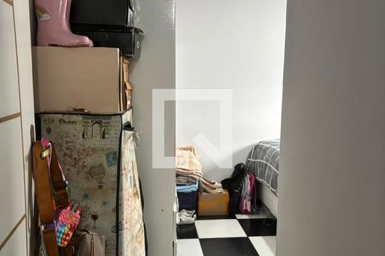 Quarto de casa à venda com 2 quartos, 109m² em Chácara do Solar II (Fazendinha), Santana de Parnaíba