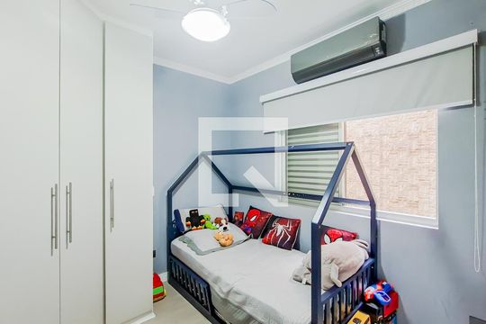 Quarto 1 de casa para alugar com 4 quartos, 470m² em Vila Galvão, Guarulhos