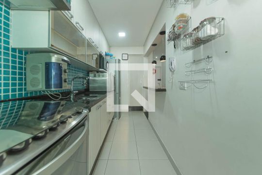Cozinha de apartamento à venda com 2 quartos, 75m² em Barcelona, São Caetano do Sul