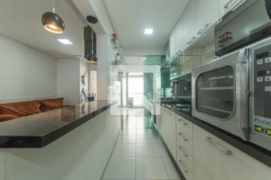 Cozinha de apartamento à venda com 2 quartos, 75m² em Barcelona, São Caetano do Sul