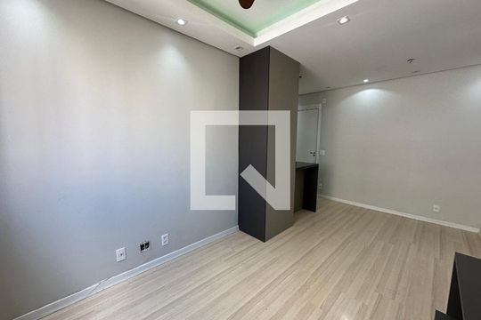 Sala de apartamento à venda com 2 quartos, 53m² em Centro, Barueri