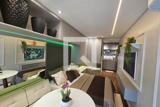 Sala / Quarto de apartamento para alugar com 1 quarto, 25m² em Vila Guarani (Zona Sul), São Paulo