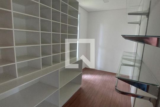 Quarto de casa de condomínio à venda com 4 quartos, 323m² em Vereda das Gerais, Nova Lima