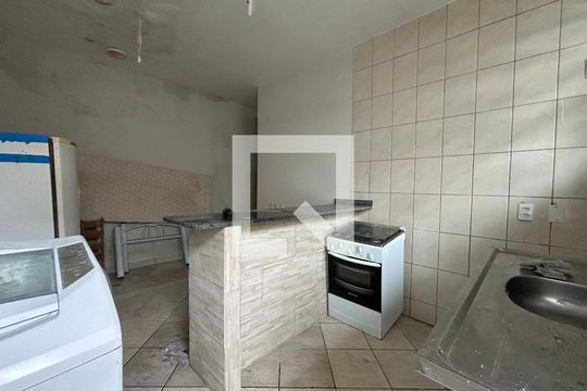 Studio de casa de condomínio para alugar com 1 quarto, 35m² em Jardim Atlântico, Florianópolis