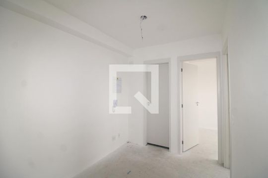 Sala / Cozinha de kitnet/studio à venda com 2 quartos, 37m² em Parada Inglesa, São Paulo