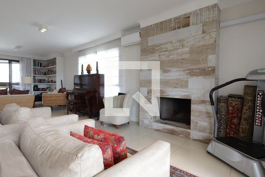 Sala de apartamento para alugar com 3 quartos, 220m² em Vila Suzana, São Paulo