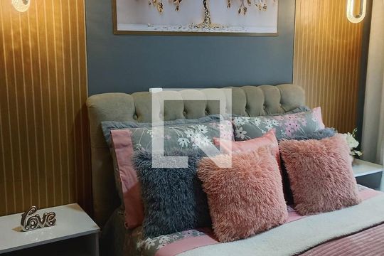 Quarto de apartamento à venda com 2 quartos, 44m² em Cidade São Jorge, Santo André