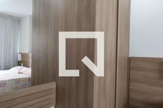 Quarto de apartamento para alugar com 1 quarto, 70m² em Barra Olímpica, Rio de Janeiro