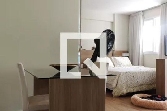 Quarto de apartamento para alugar com 1 quarto, 70m² em Barra Olímpica, Rio de Janeiro