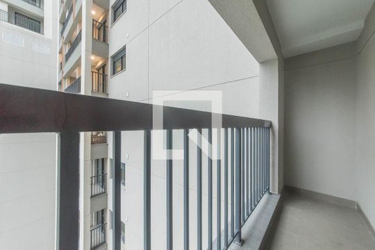 Varanda de kitnet/studio para alugar com 1 quarto, 24m² em Vila Cordeiro, São Paulo
