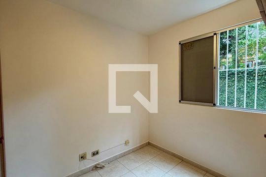 Quarto 1 de apartamento à venda com 2 quartos, 47m² em Jardim Jucara, São Paulo